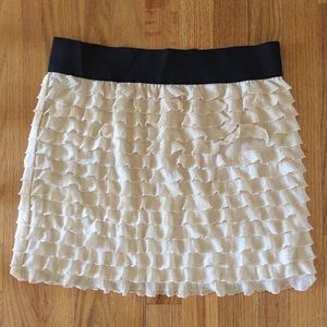 FREE PEOPLE Ruffle skirt Sz S